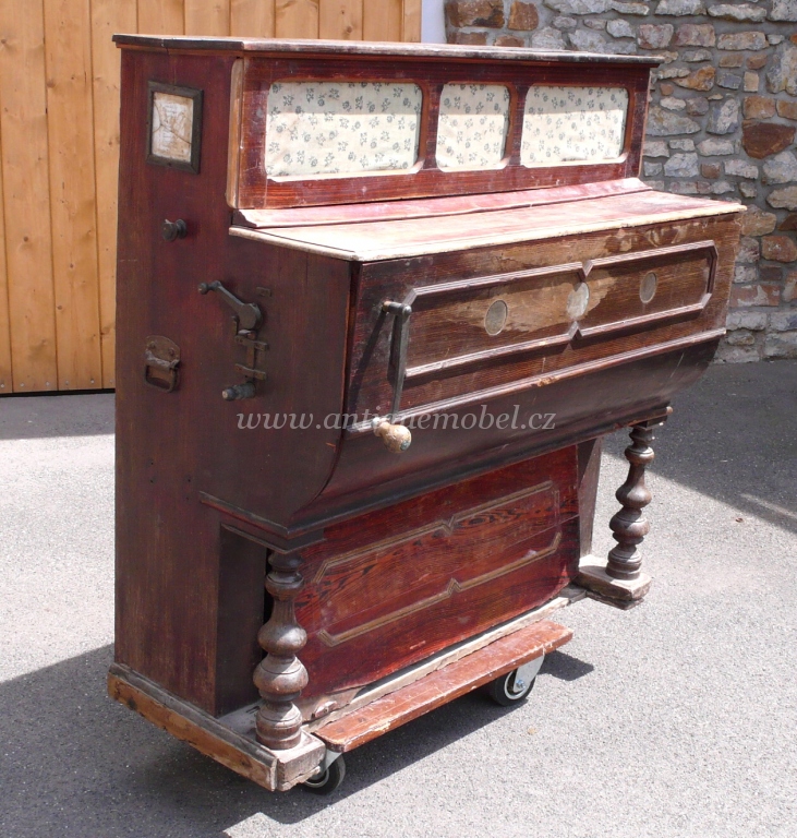 Automatické piano. Orchestrion. Orchestrion.